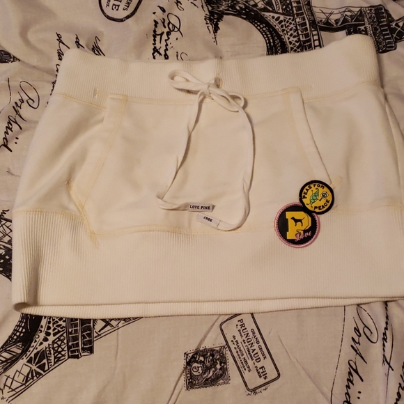 Victoria secret mini skirt LOVE PINK - Picture 2 of 6
